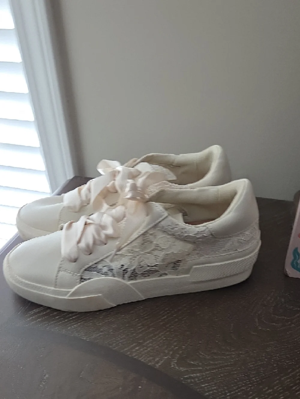 Dolce Vita Cream Ribbon-Lace Sneakers - Picture 7 of 8